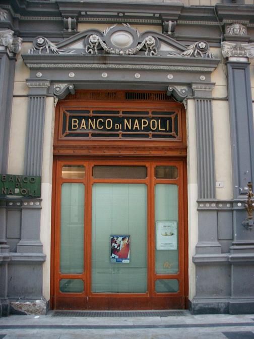 main entrance of the Banco di Napoli in the Galeria Principale